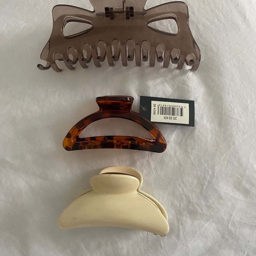 Hair clips